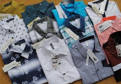 品牌襯衫庫存處理9元起價格_成都荷花池批發(fā)市場那里批發(fā)服裝最便宜 地攤吼貨甩貨.