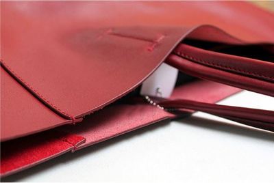 奢華與實用并存 威尼斯靈感邂逅東京風尚，樂天海外銷售精選意大利皮革A4手提肩包