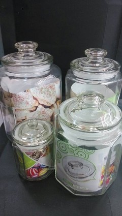 廠家直銷茶葉罐糖罐專用玻璃密封罐 沈陽東北日用雜品市場心然日雜批發(fā)部